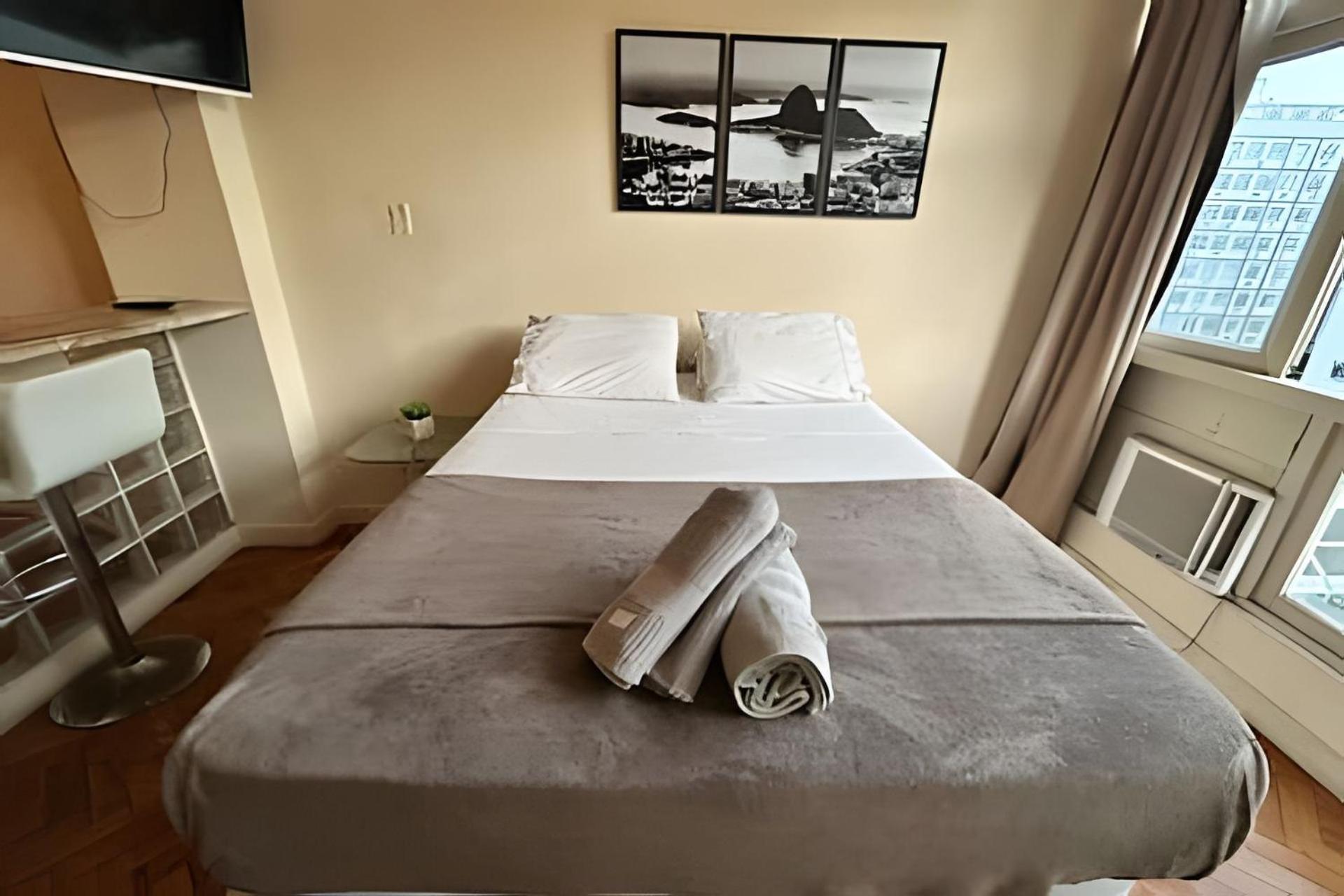 Apartamento Em Copacabana Com Vista Lateral Do Mar Ріо-де-Жанейро Екстер'єр фото