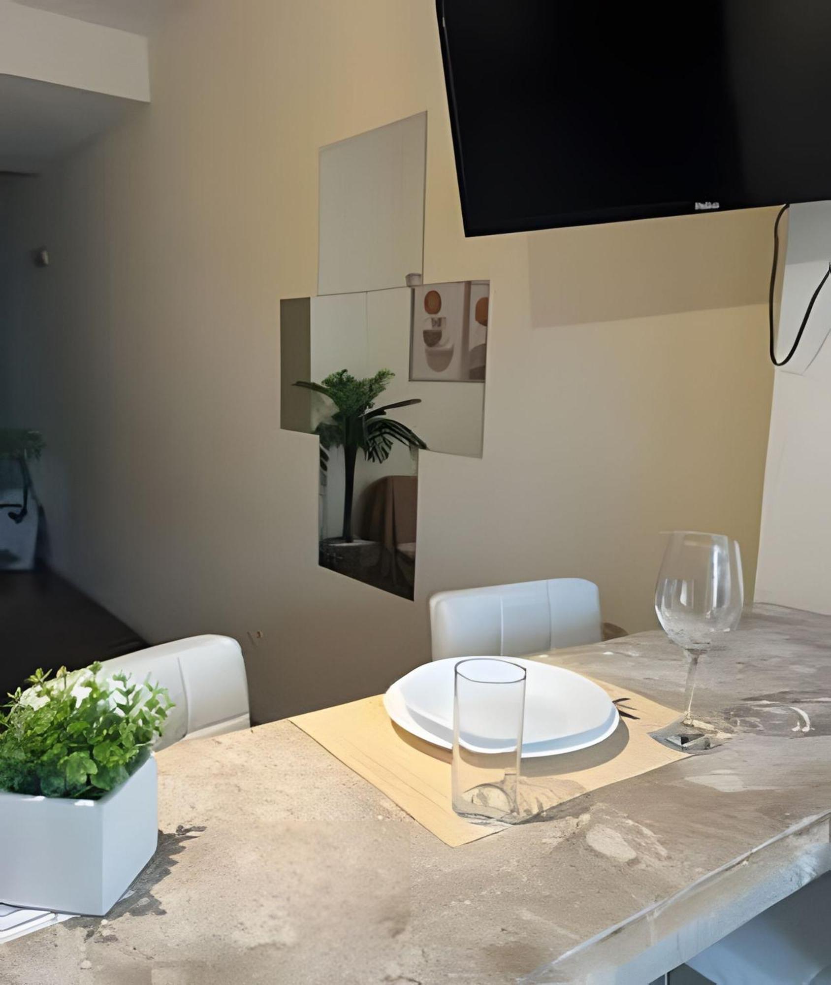 Apartamento Em Copacabana Com Vista Lateral Do Mar Ріо-де-Жанейро Екстер'єр фото